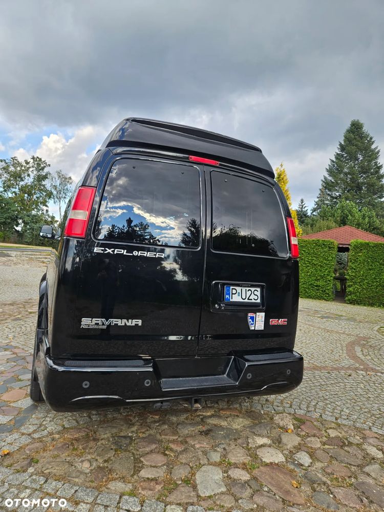 GMC Savana - 6
