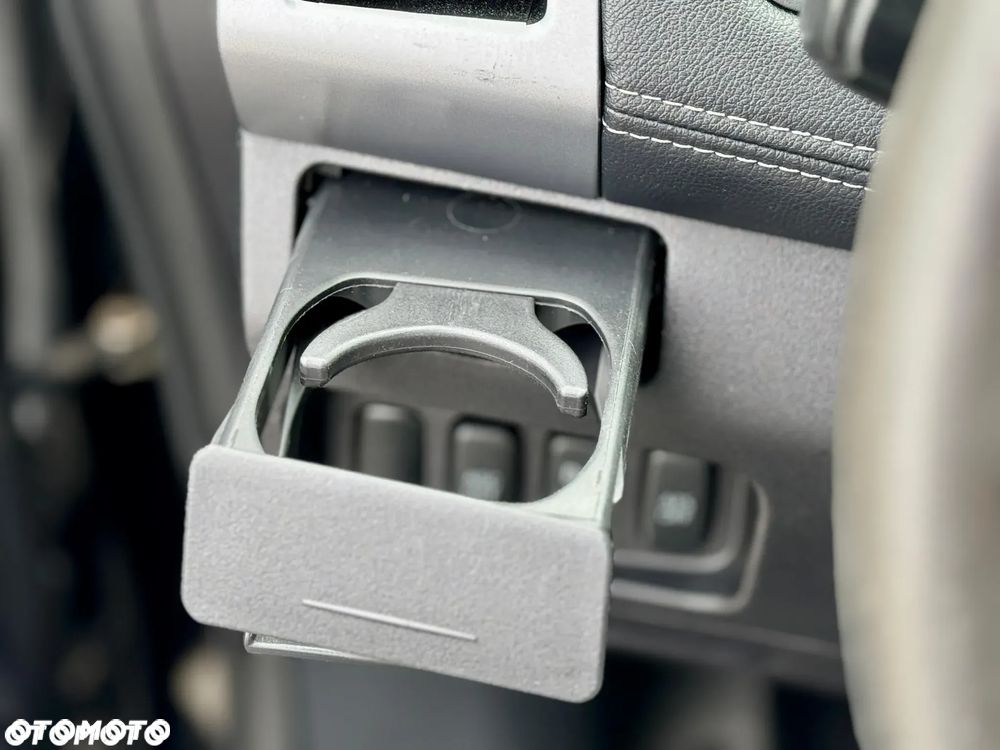 Mitsubishi Outlander 2.4 4WD CVT Intense - 36