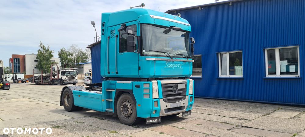 Renault MAGNUM - 2