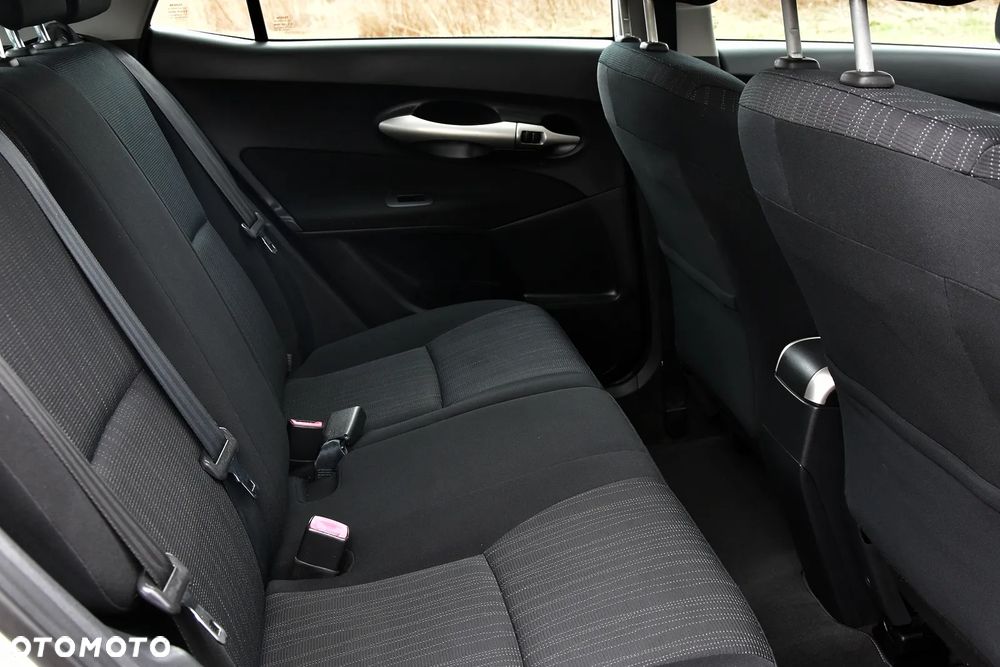 Toyota Auris 1.6 Luna - 21