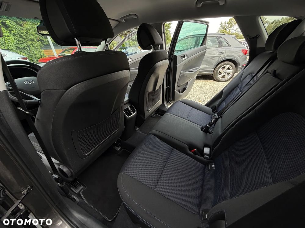 Hyundai Tucson blue 1.7 CRDi 2WD DCT Premium - 20