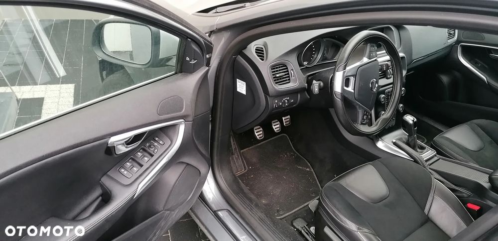 Volvo V40 T3 RDesign - 4