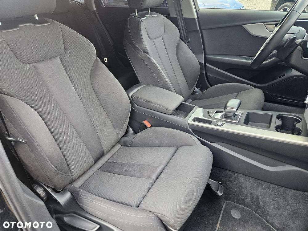 Audi A4 Avant 40 TFSI S tronic - 17