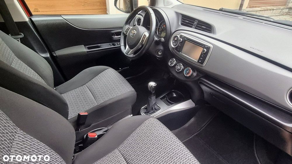 Toyota Yaris - 12