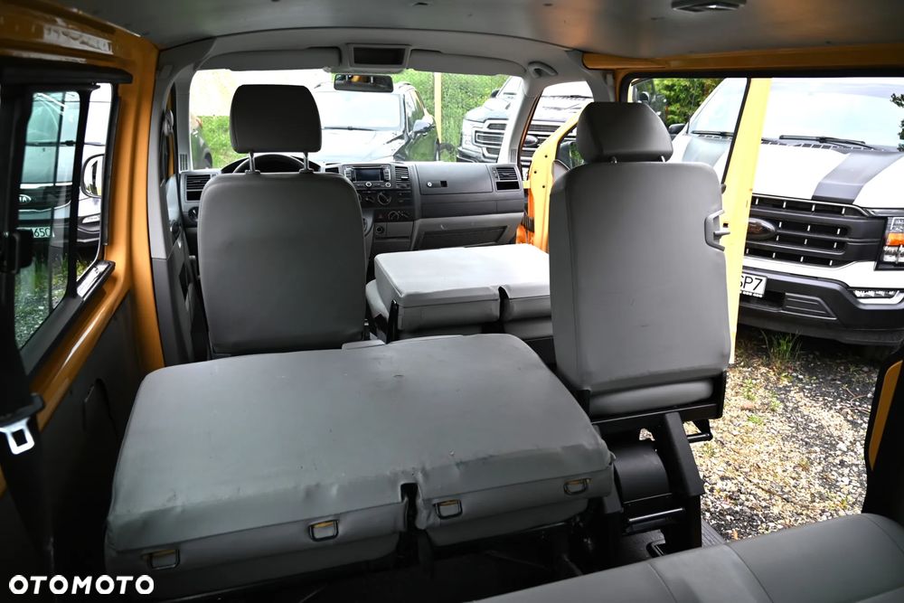 Volkswagen Transporter - 24