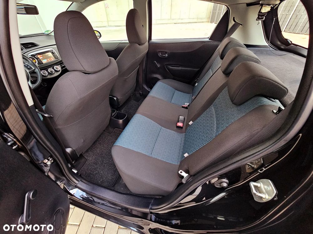 Toyota Yaris 1.33 VVT-i Executive - 29