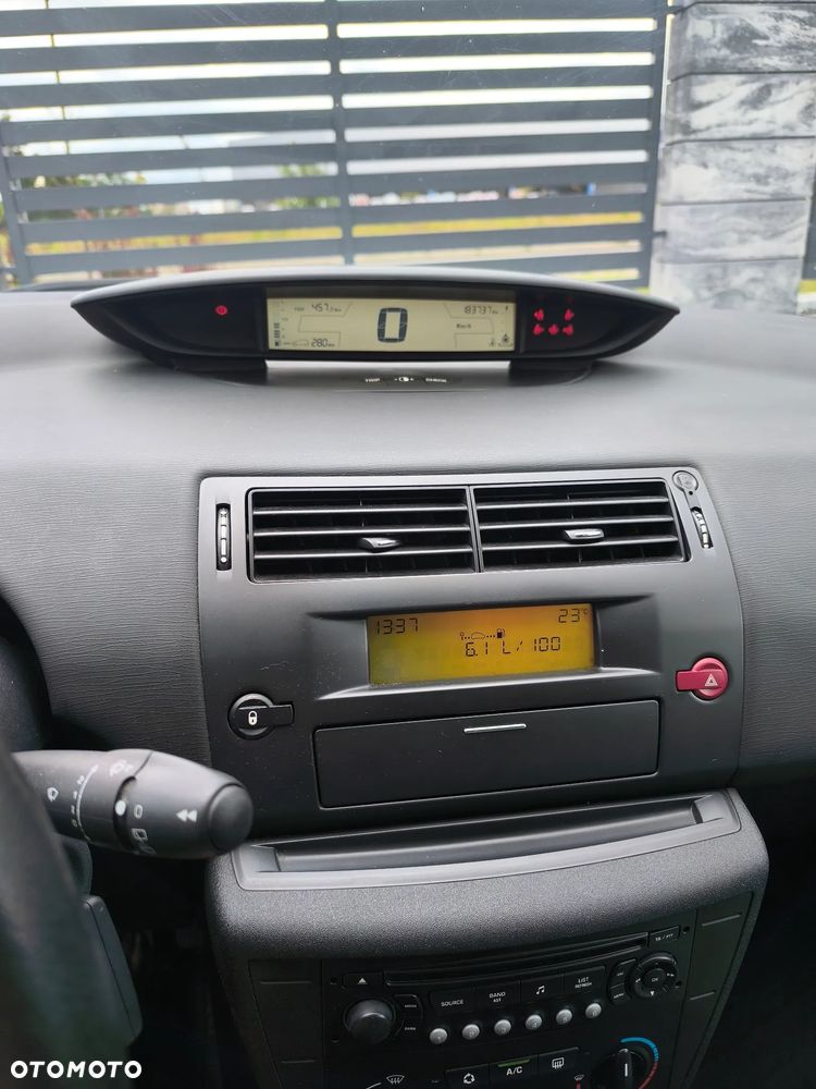 Citroën C4 - 8