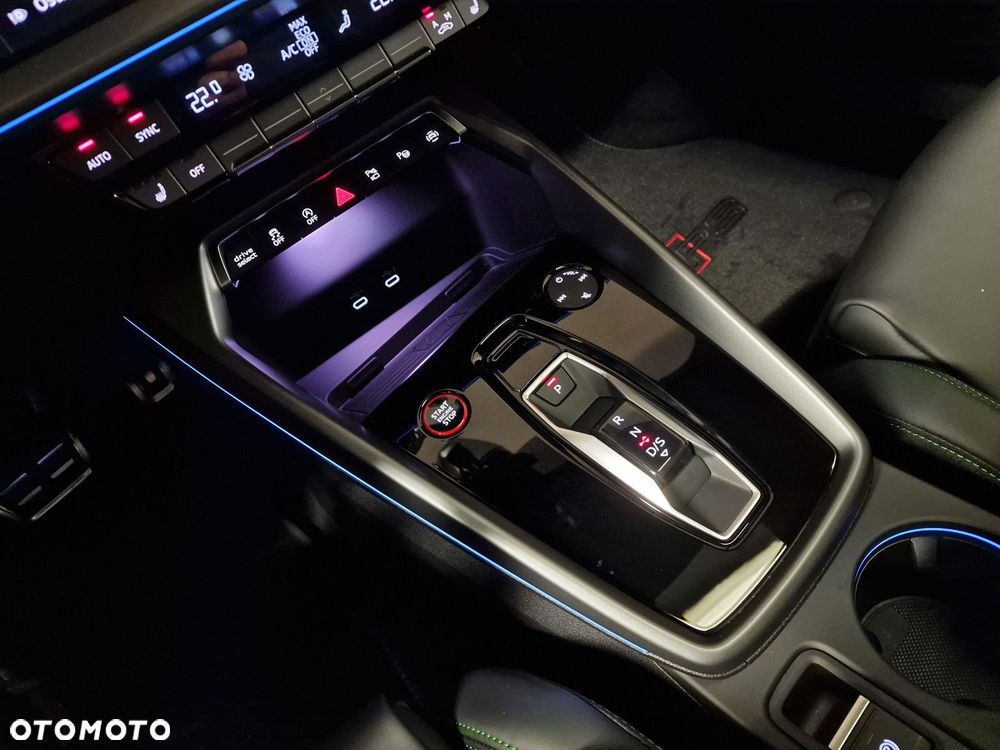 Audi RS3 Limousine - 23