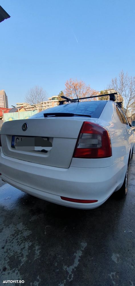Skoda Octavia 1.6 TDI DPF Ambiente - 5