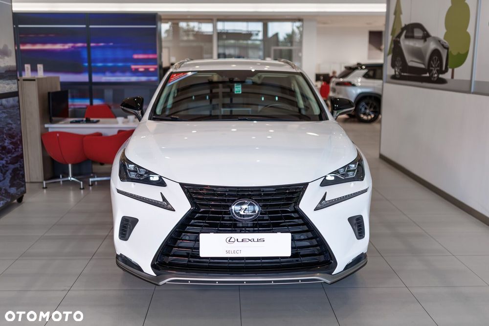 Lexus NX 300 F Impression AWD - 2