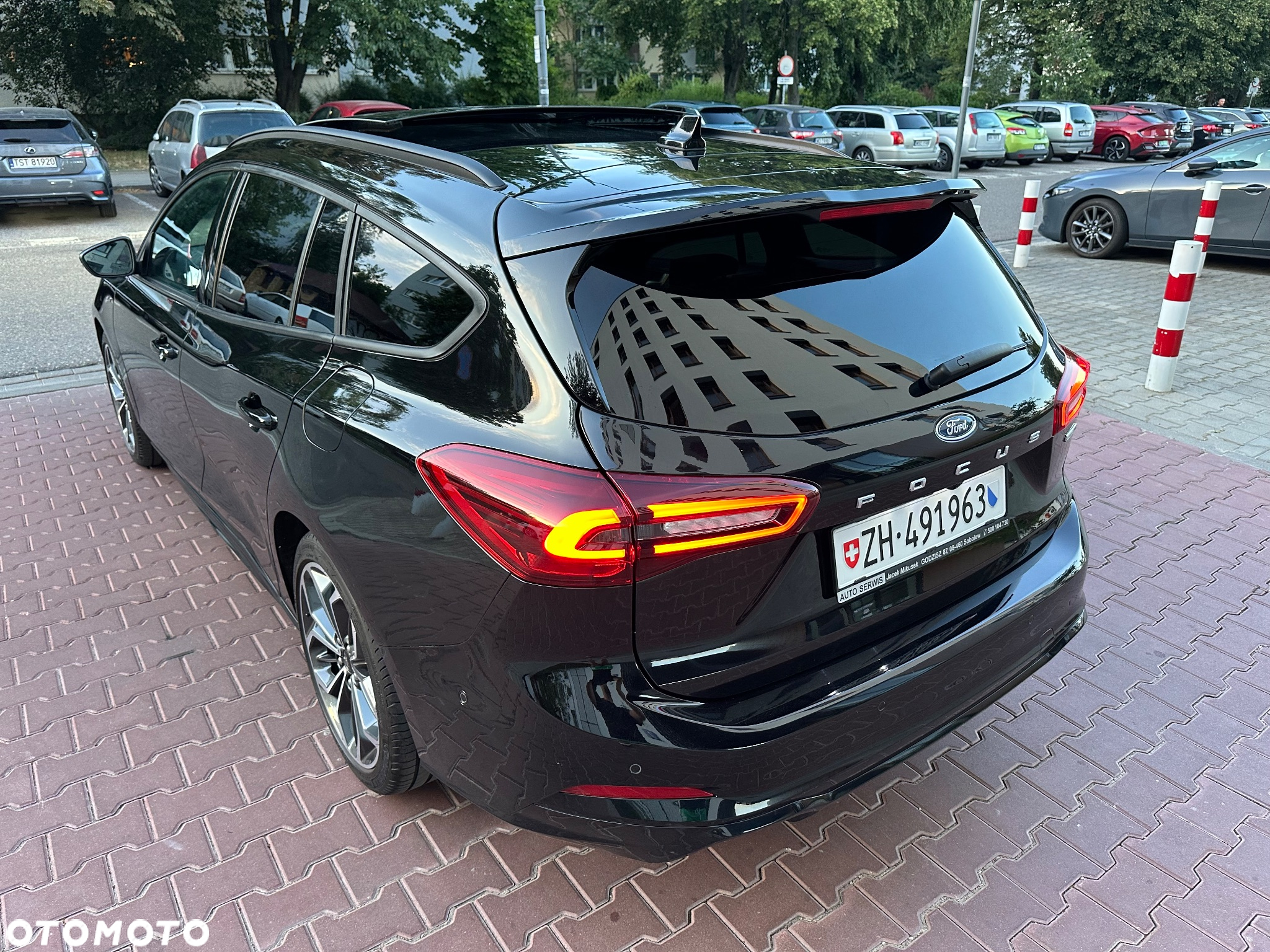 Ford Focus Turnier 1.0 EcoBoost Hybrid ST-LINE X - 9