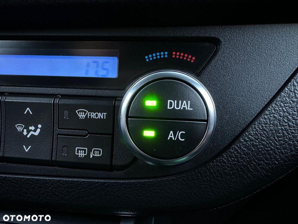 Toyota Auris - 21