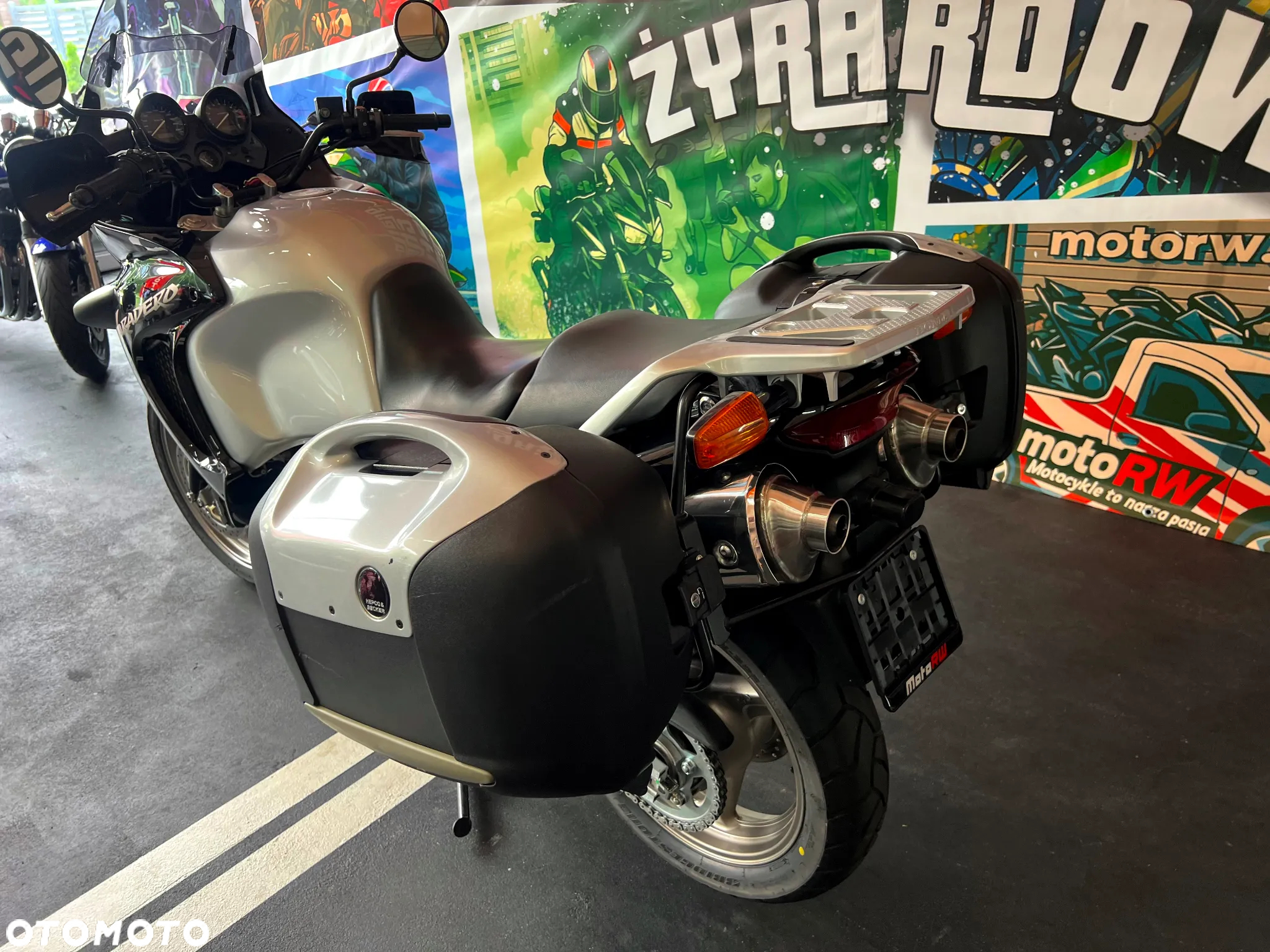 Honda XL - 16