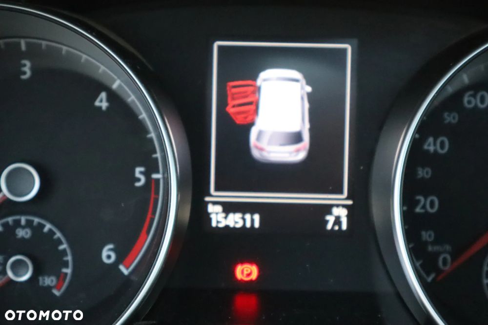 Volkswagen Golf Sportsvan 1.6 TDI BlueMotion Technology Comfortline - 20