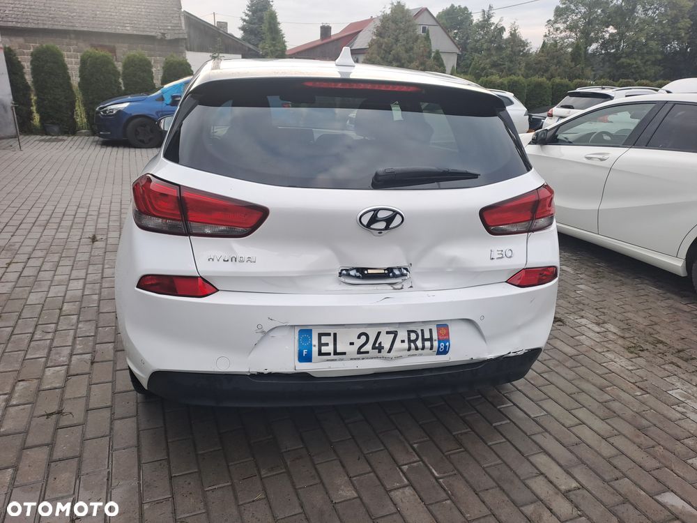 Hyundai i30 1.6 CRDi Premium - 6
