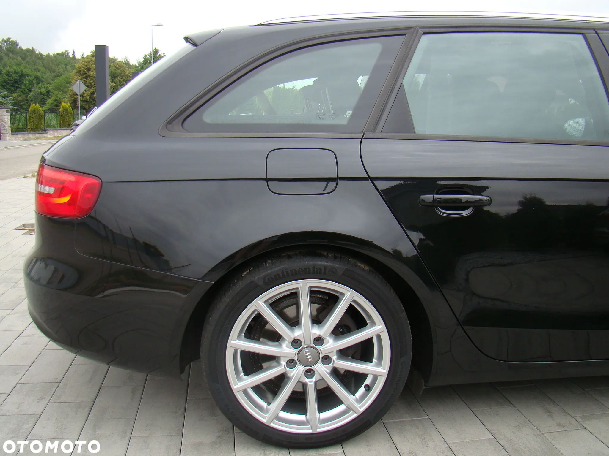 Audi A4 Avant 2.0 TDI DPF quattro S tronic S line Sportpaket - 12
