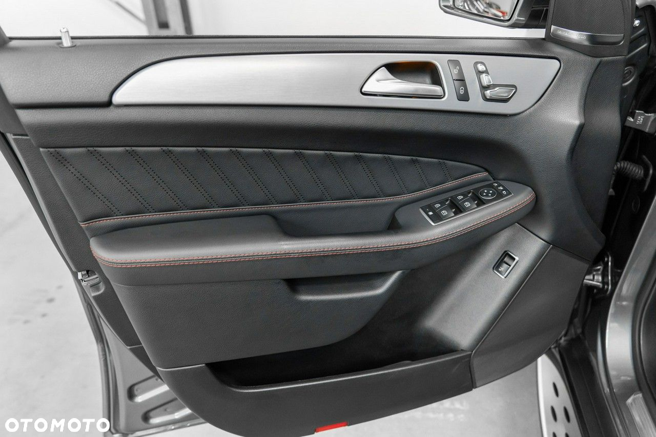 Mercedes-Benz GLE - 29