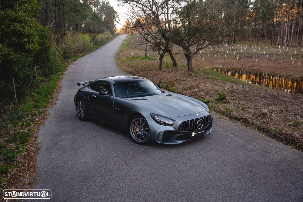 Mercedes-Benz AMG GT R - 1
