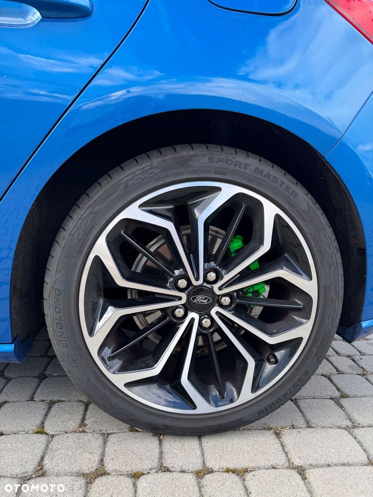 Ford Focus 1.0 EcoBoost ST-Line - 6