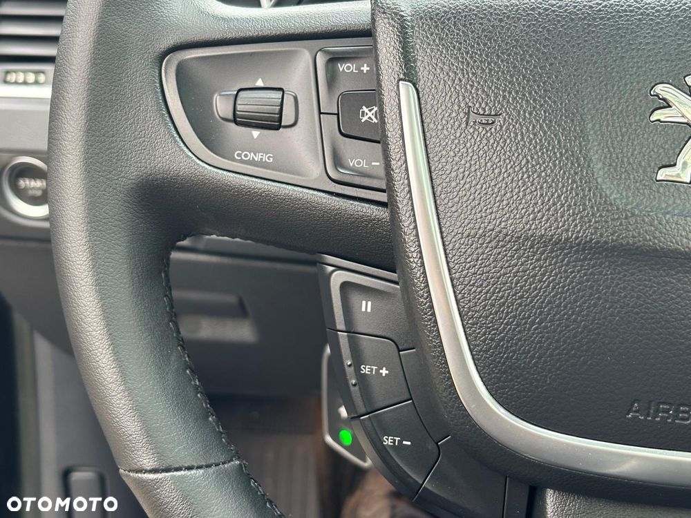 Peugeot 508 RXH 2.0 HDi HYbrid4 - 32