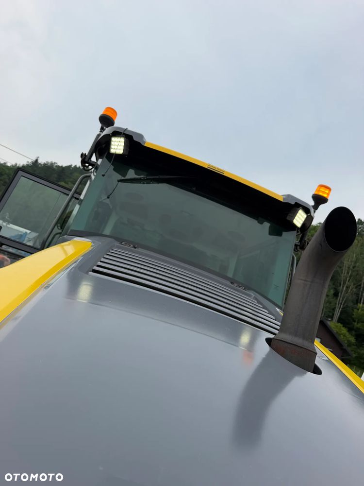 Dynapac Atlas Copco CA1500 D Walec Drogowy Terenowy Guma-Stal. 9 ton. Import Norwegia 2015rok. Maszyna w pięknym stanie! Wentylacja Klima. Serwisy w Dekra AKTUALNE 2026r. Zero zniszczeń IGŁA Po serwisach eksploatacyjnych w Norwegii. Walec z Upadłości od pierwszego właściciela. Obrotowy fotel wraz ze sterowaniem. Dokumenty Dekra! Silnik Cummins 110Km. Nagłośnienie radio! Usb. Zero luzów i wycieków! Niski Przebieg 200mtg. Oryginał! Wielka Okazja - 28