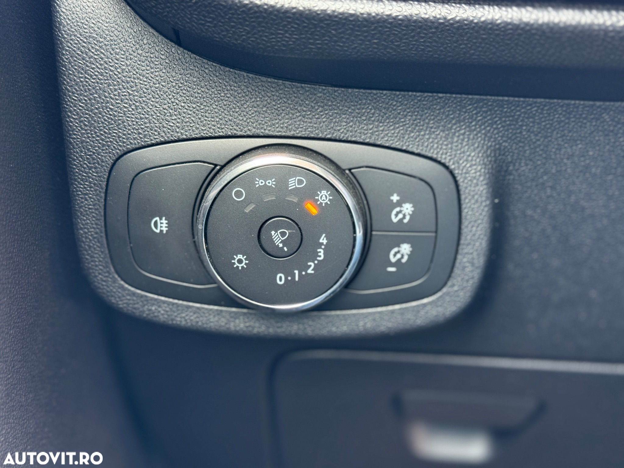 Ford Fiesta 1.1 Trend Connected - 13