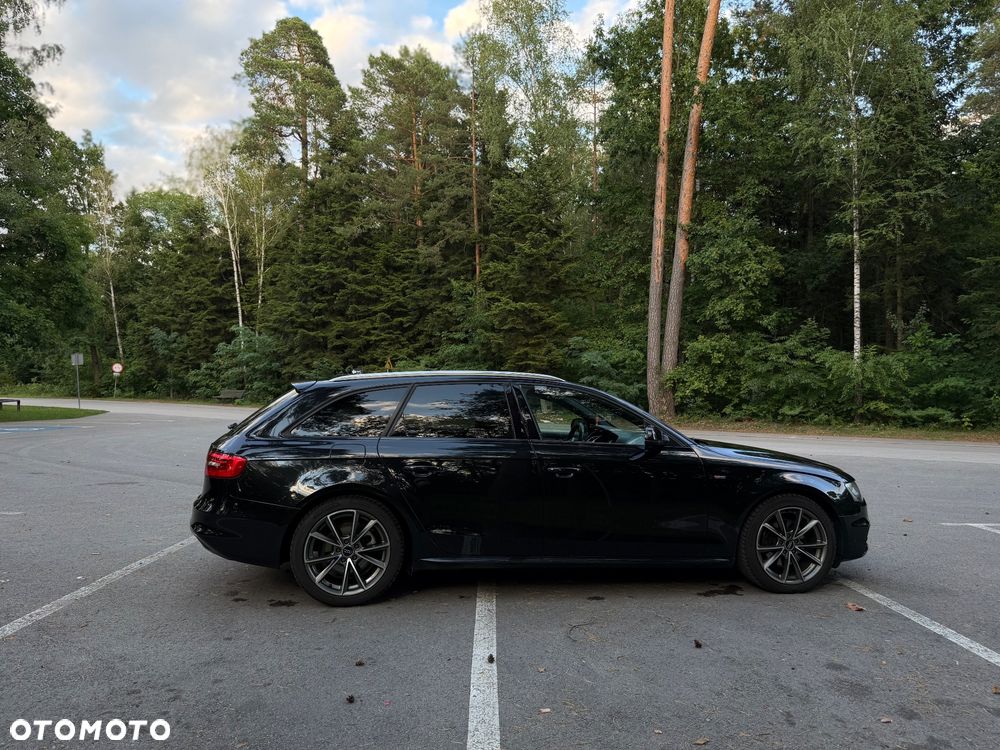 Audi A4 Avant 2.0 TDI DPF S line Sportpaket - 4