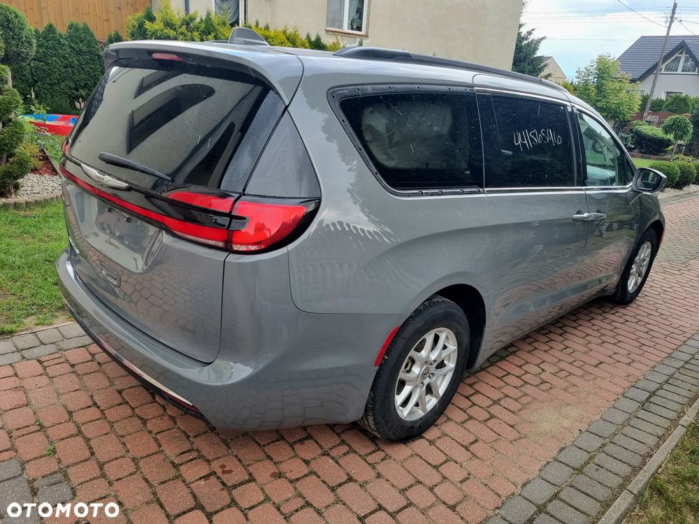 Chrysler Pacifica - 14