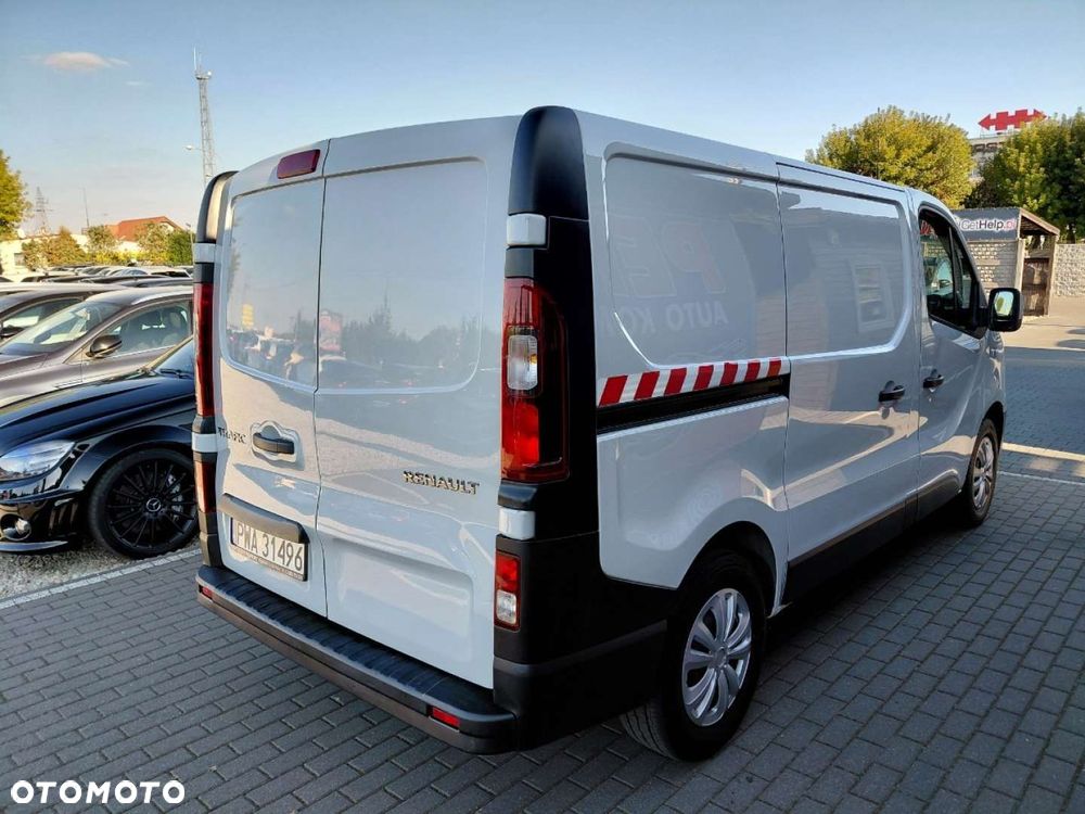 Renault TRAFIC - 8