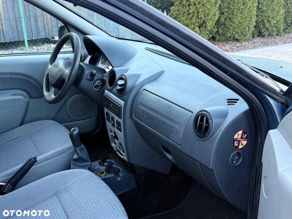 Dacia Logan 1.6 16V Laureate Euro5 - 7