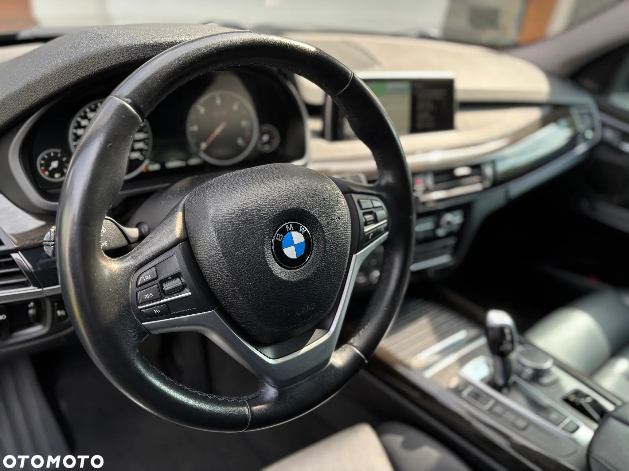 BMW X5 xDrive25d - 14