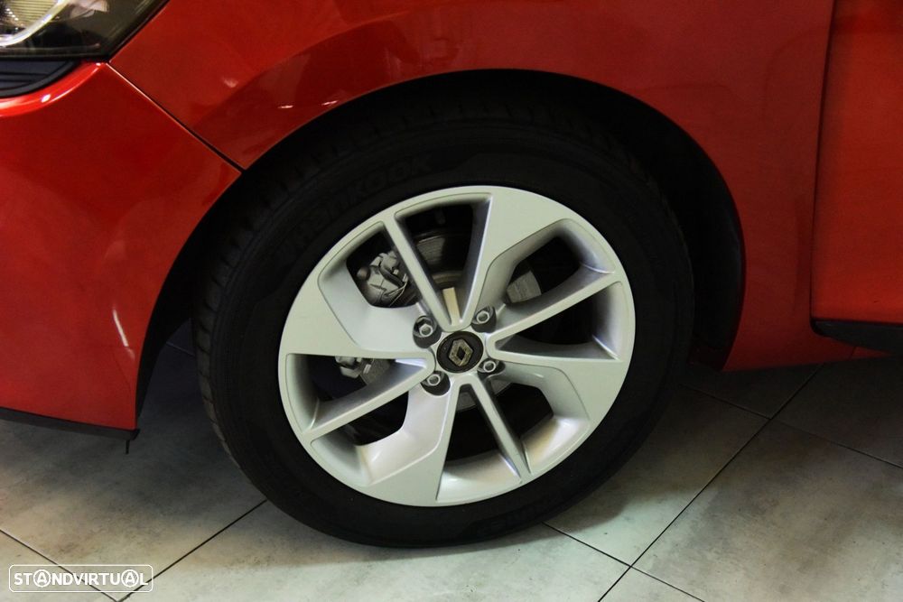 Renault Clio 0.9 TCe Limited - 12
