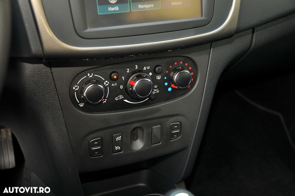 Dacia Sandero 1.2 16V 75 Celebration - 16