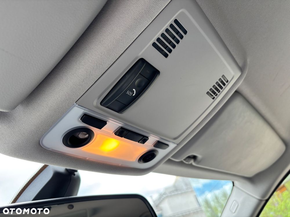 BMW Seria 3 - 23
