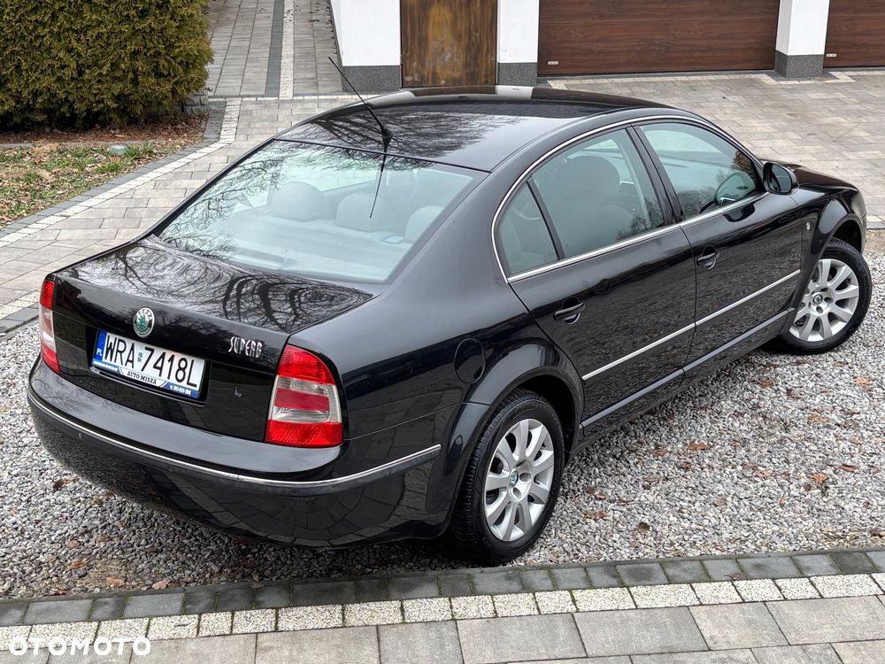 Skoda Superb 2.0 Comfort - 4