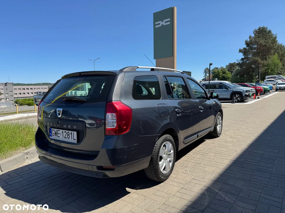 Dacia Logan 1.2 16V Laureate EU6 - 4