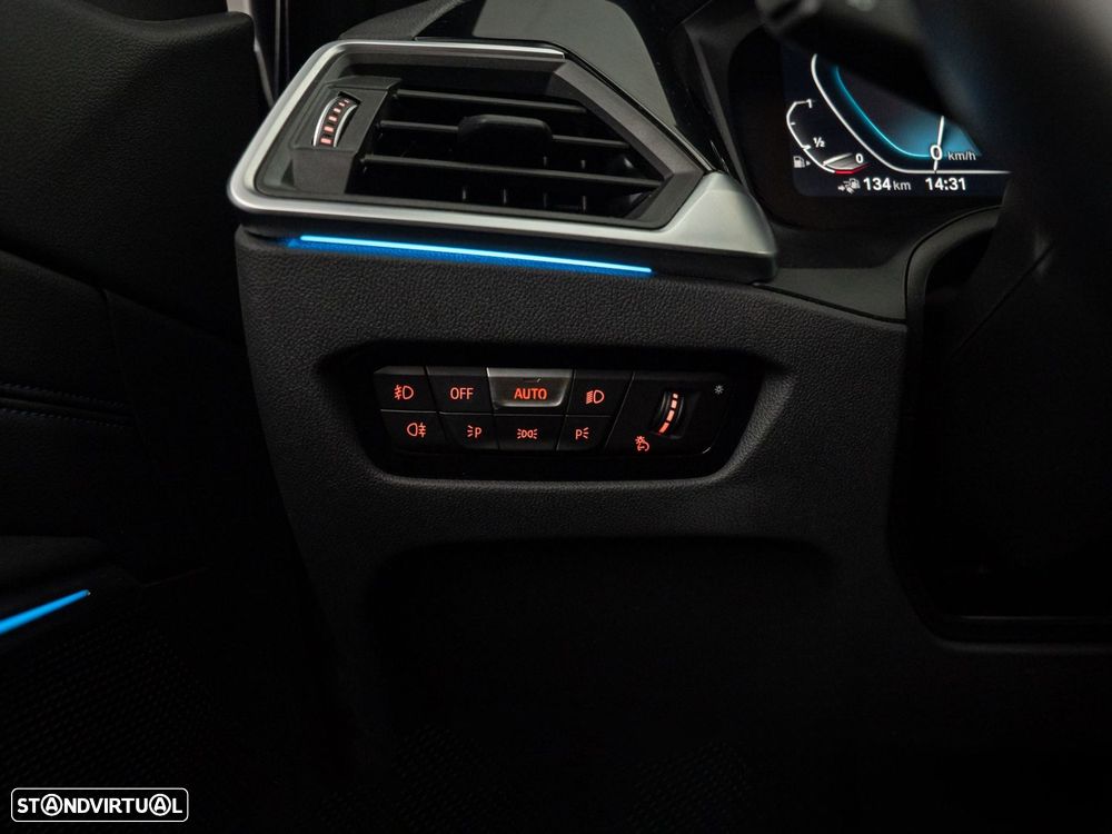 BMW 330 e Pack M Auto - 22
