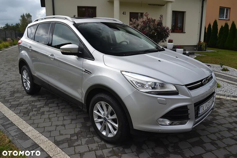 Ford Kuga 2.0 TDCi 2x4 Titanium - 14