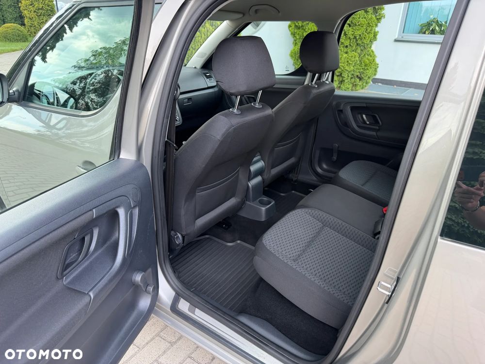 Skoda Roomster 1.4 16V Elegance - 30