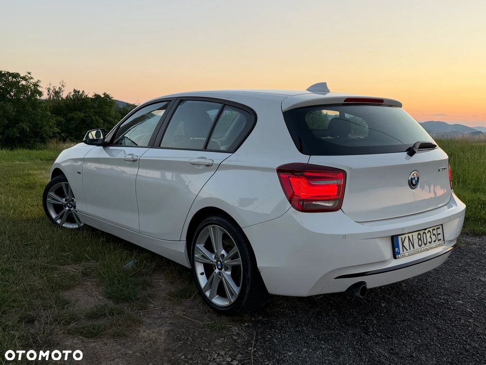 BMW Seria 1 120d Sport Line - 7