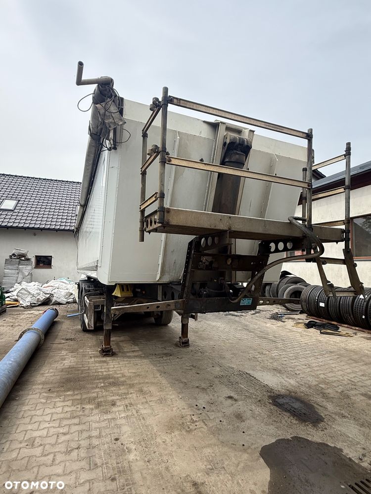 Schmitz Cargobull - 3