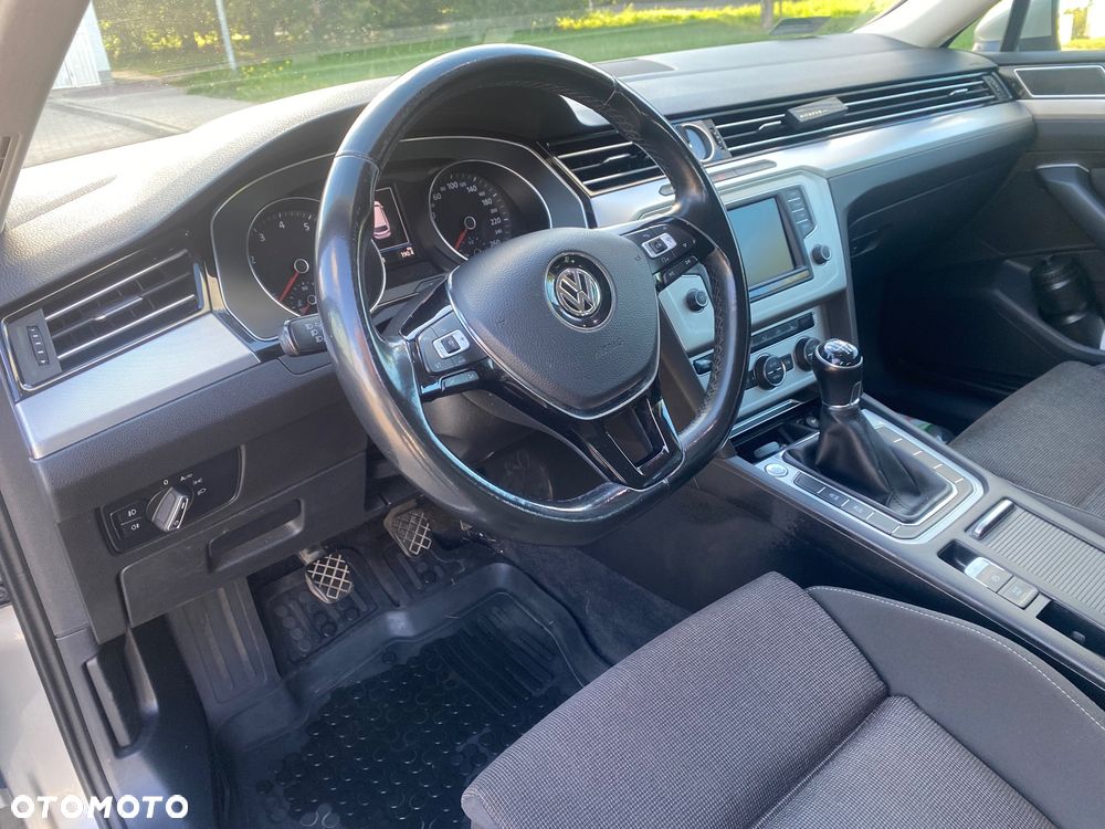 Volkswagen Passat Variant 1.8 TSI BMT Comfortline - 11
