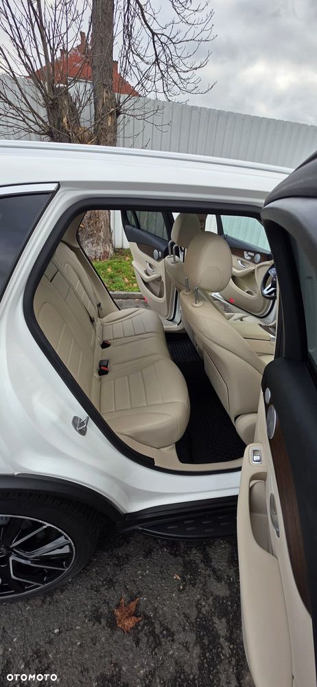 Mercedes-Benz GLC - 18