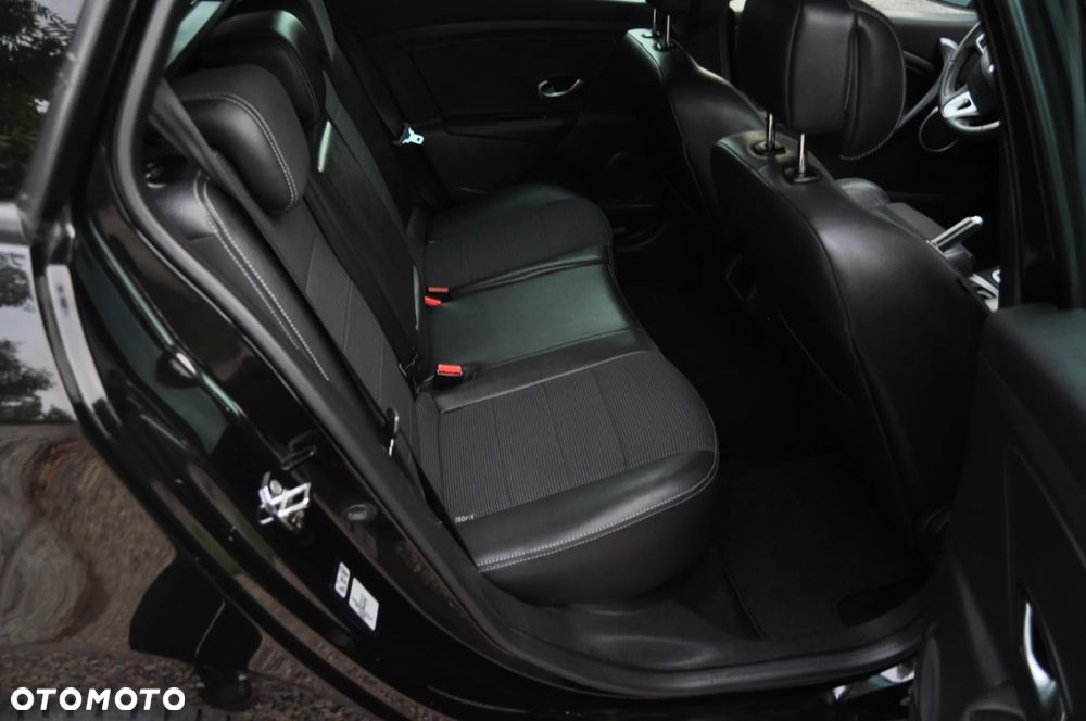 Renault Megane Grandtour TCe 180 GT - 10