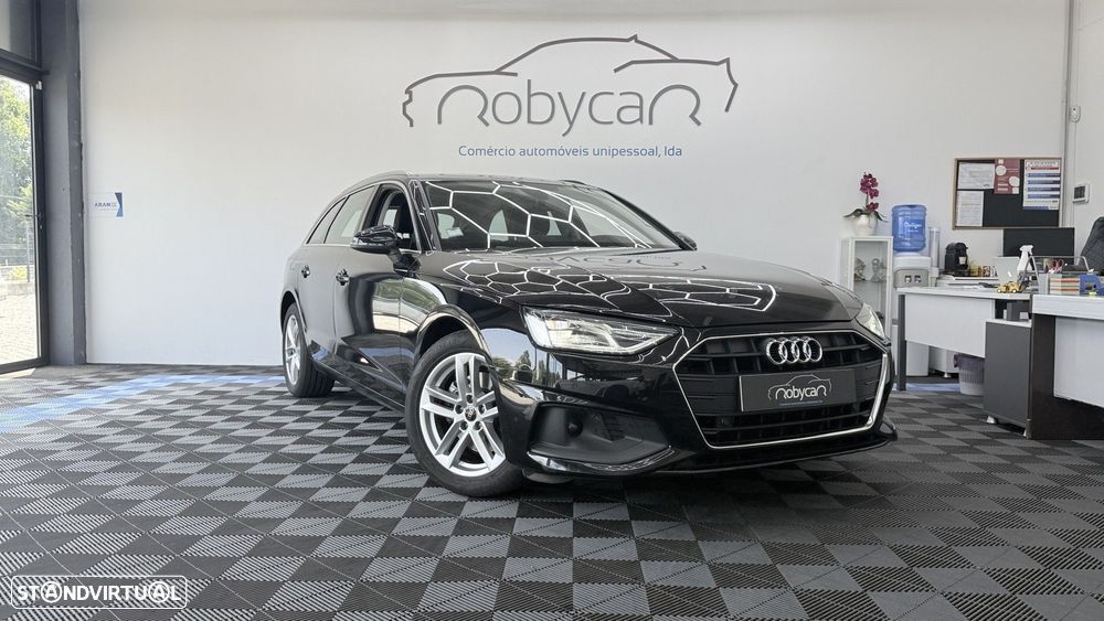 Audi A4 Avant 30 TDI Advanced S tronic — fotografia 9
