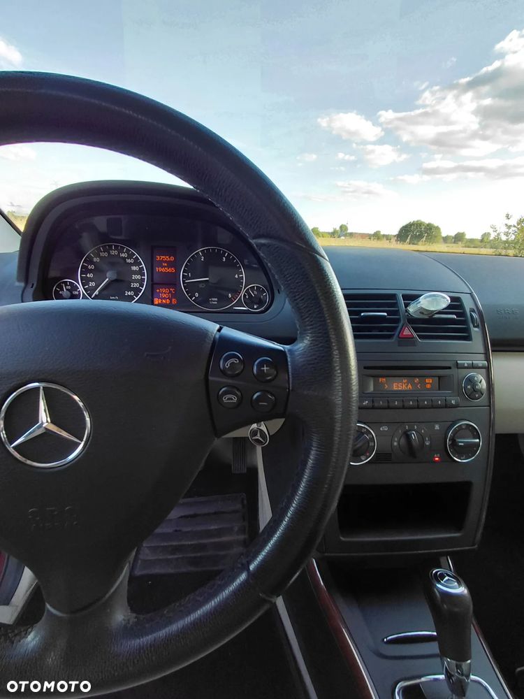 Mercedes-Benz Klasa A 180 CDI Autotronic Avantgarde - 21