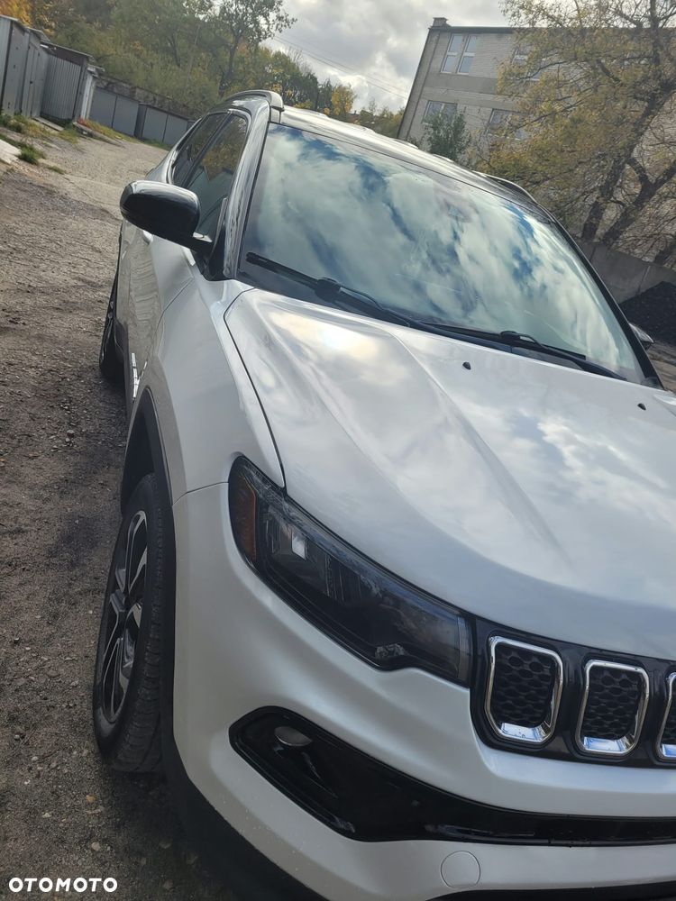 Jeep Compass - 10