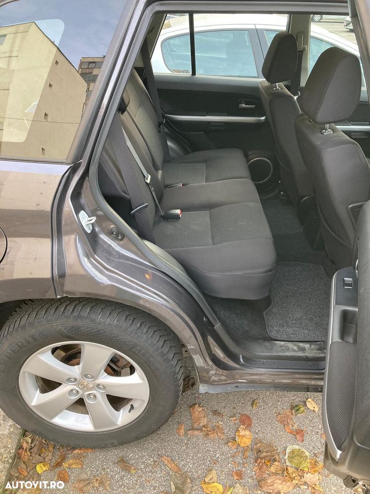 Suzuki Grand Vitara 1.9 DDiS X30 - 7