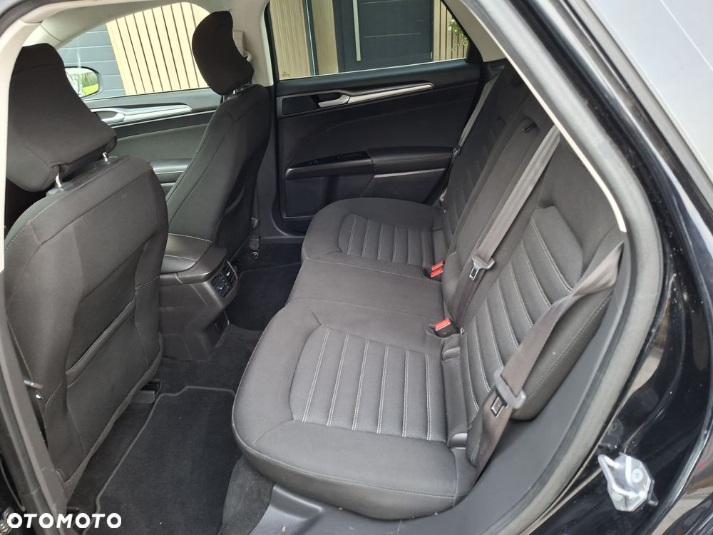 Ford Mondeo - 10