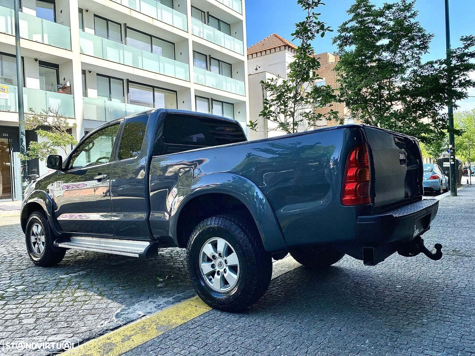 Toyota Hilux 2.5 D-4D 4WD CE - 12